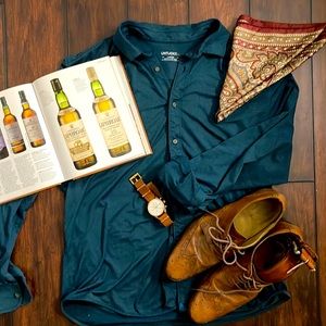 🕶️ Modern Untuckit Long Sleeve Shirt! 🧥